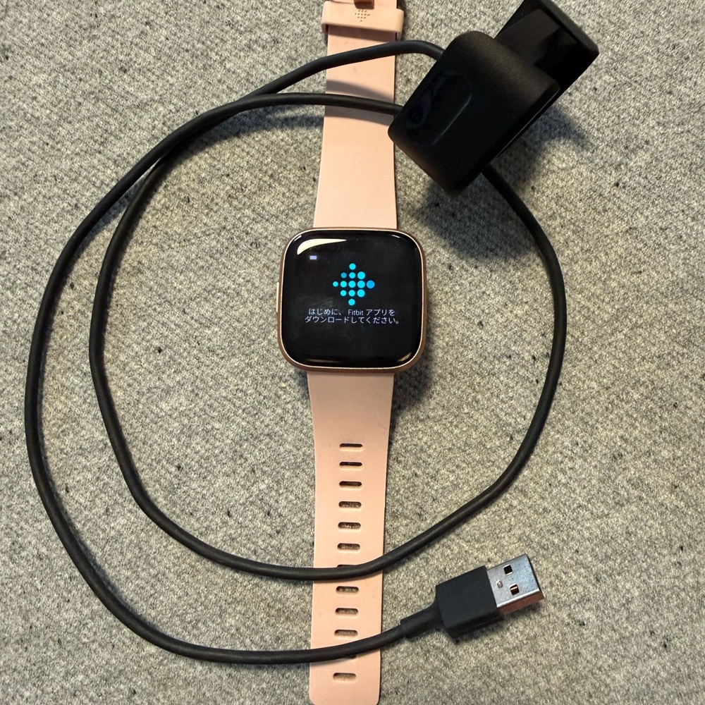 fitbit Versa 2 Pink Smartwatch with Rose Gold Bezel
